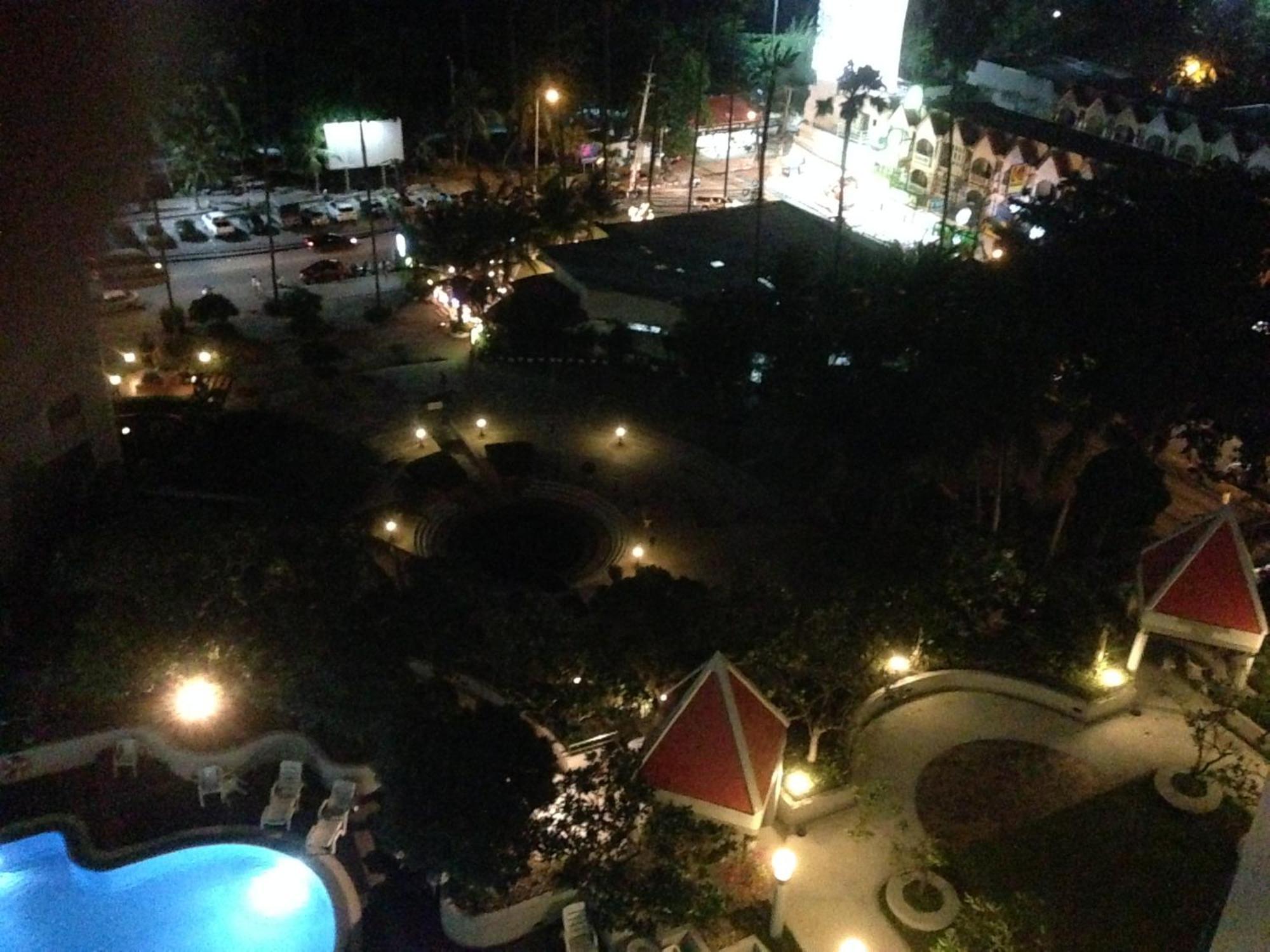 Jomtien Plaza Condotel Kültér fotó